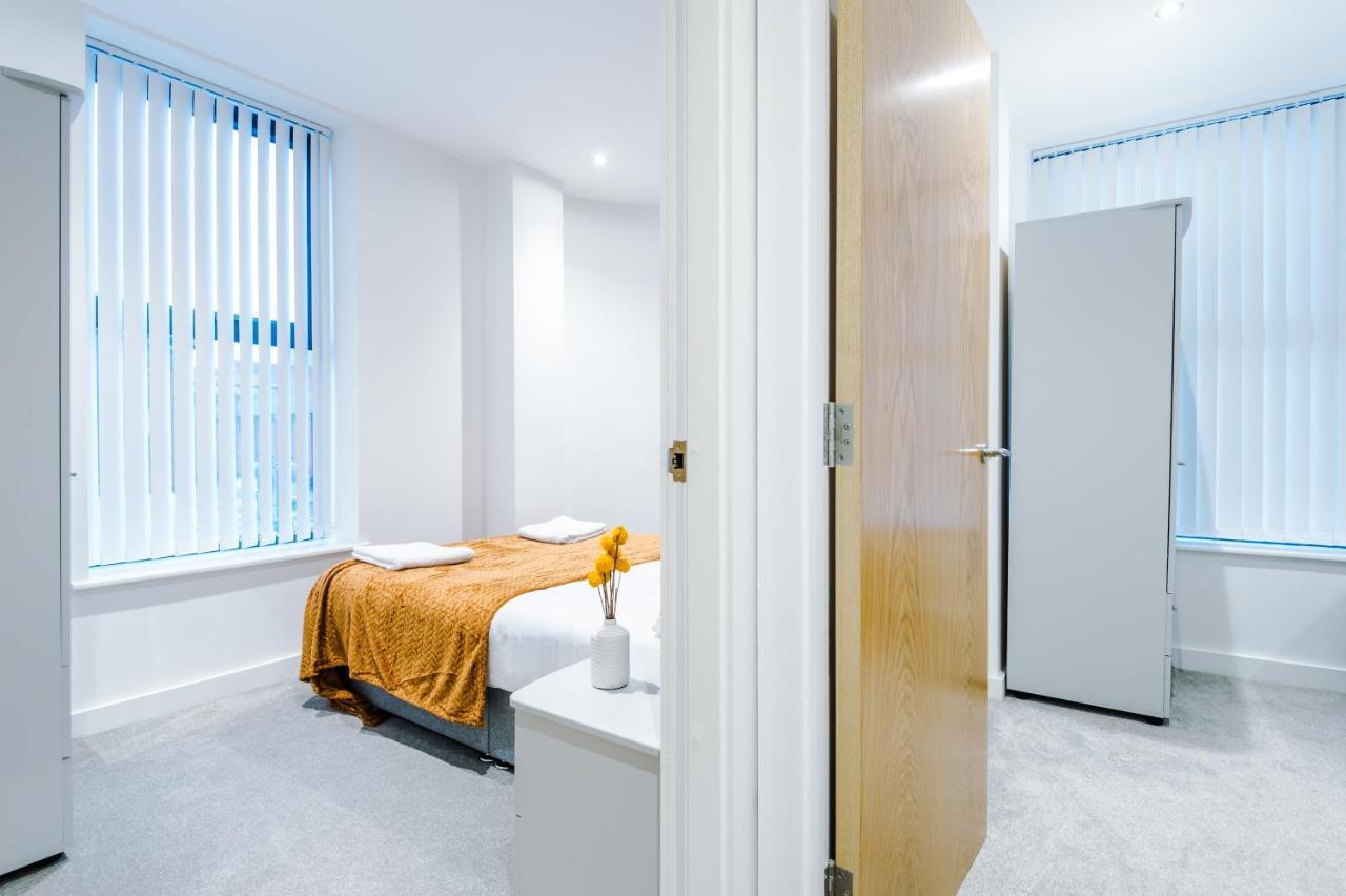The Popworks 2 Bedroom - Mcr Dens Apartment *